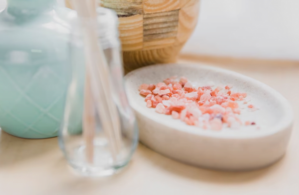 SALT THERAPY FOR ANTI-AGING & RECOVERY